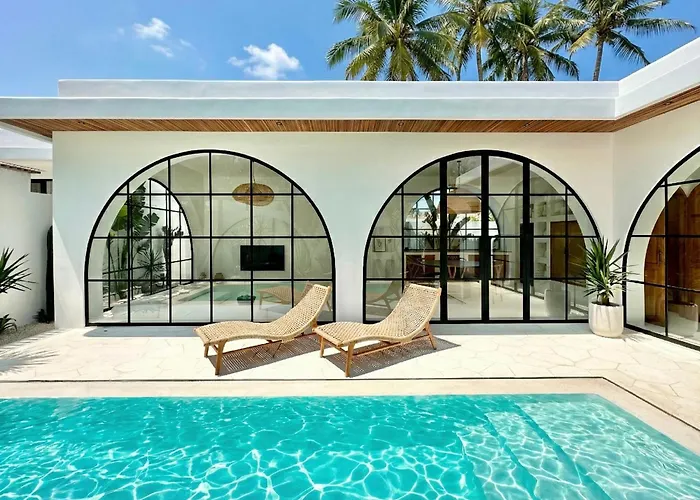 Villa Melrose X The Young Uluwatu