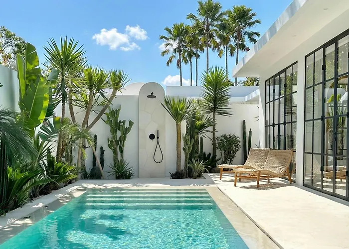 Villa Melrose X The Young Uluwatu